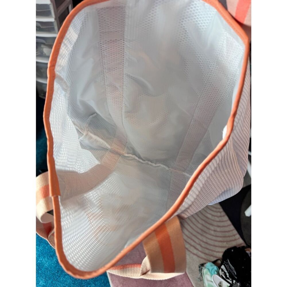 Victoria's Secret White and Coral Tote Bag - Picture 5 of 5